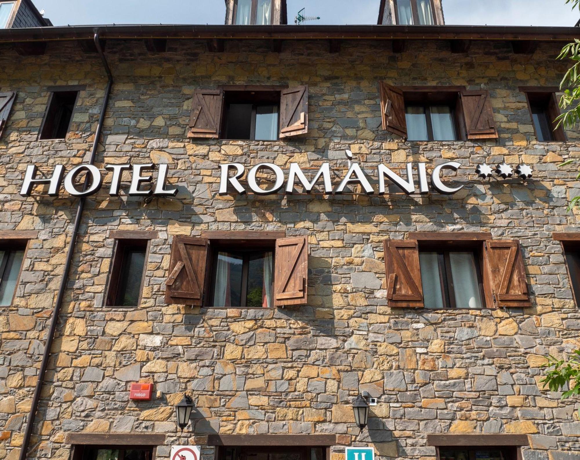 Hotel Romànic Estación Exterior foto