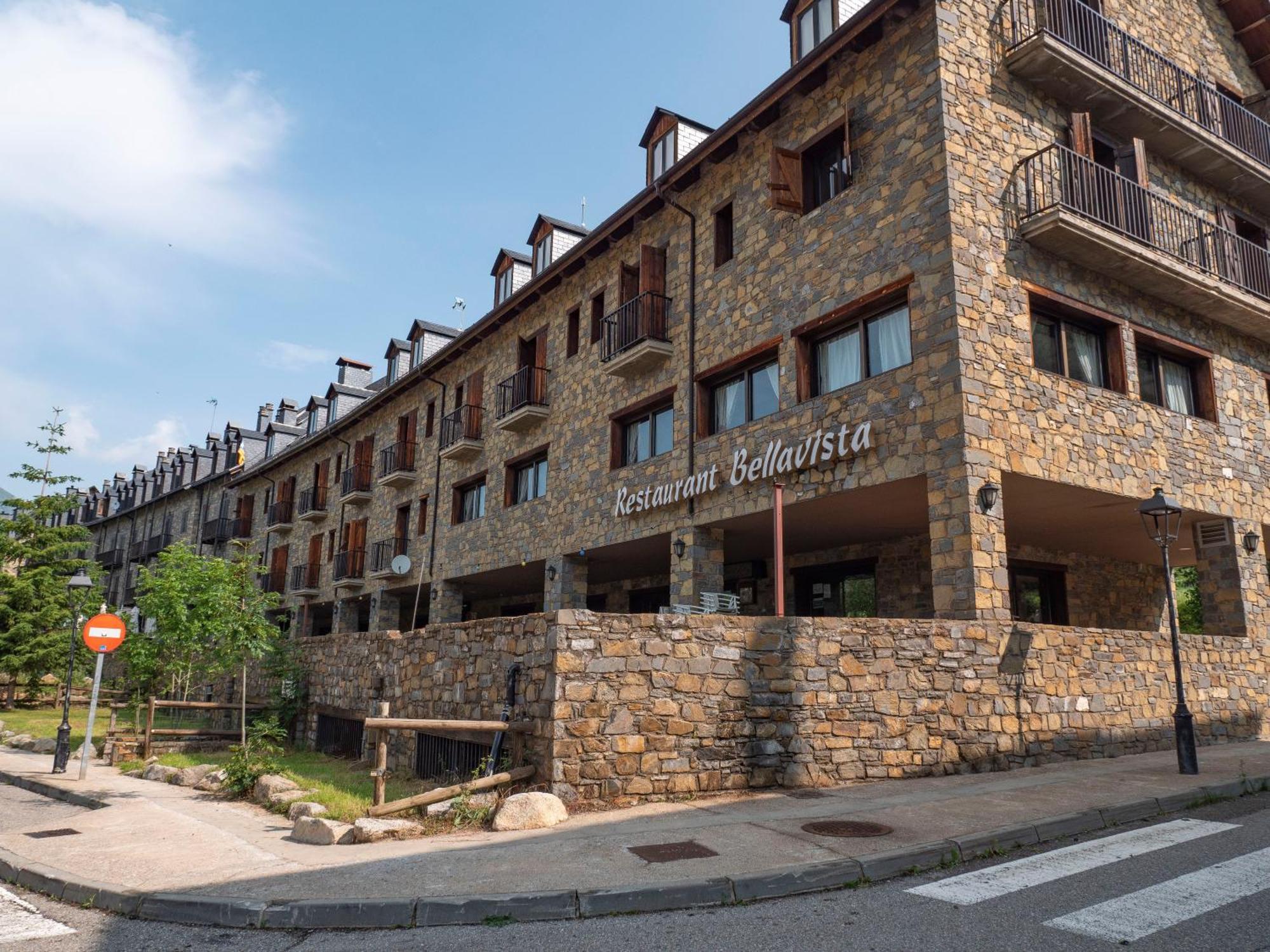 Hotel Romànic Estación Exterior foto